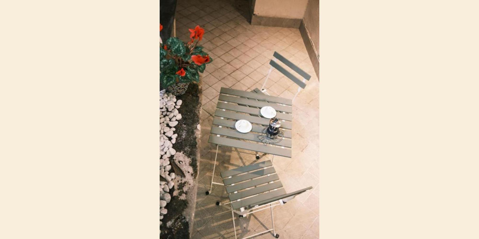 Nespolino, Piccola Casetta In Centro Storico Al Piano Terra Con Piccolo Spazio Esterno Privato Appartement *